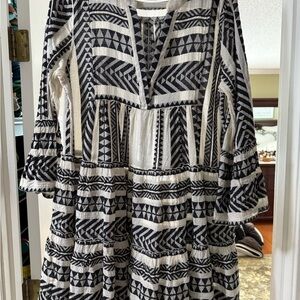 Devotion Twins Black and White Geometric Pattern Dress